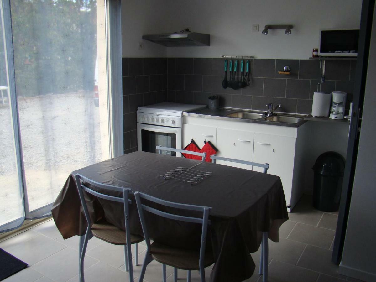 Studio/Gite Les Papillons Lablachere Bagian luar foto